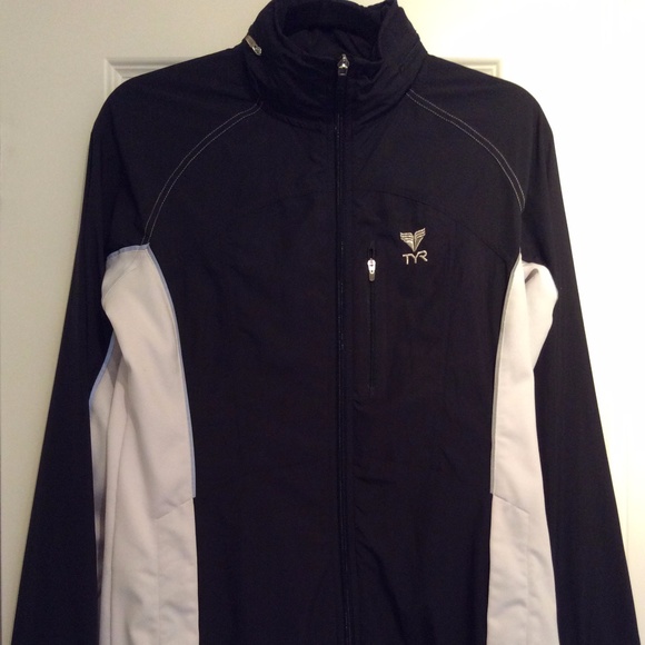 TYR sport/running coat - Picture 1 of 10